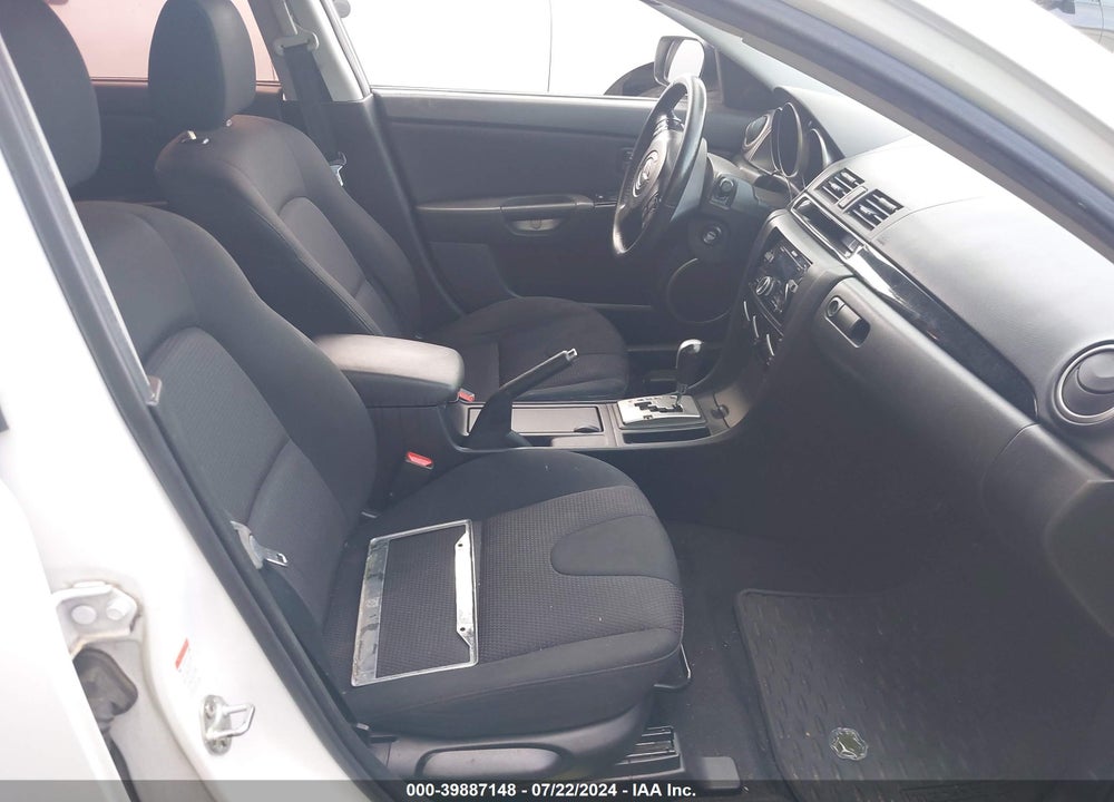 2008 MAZDA 3 S TOURING VIN: JM1BK344081111770
