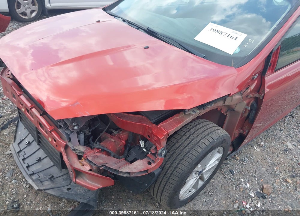 2018 FORD FOCUS SE VIN: 1FADP3K21JL265321