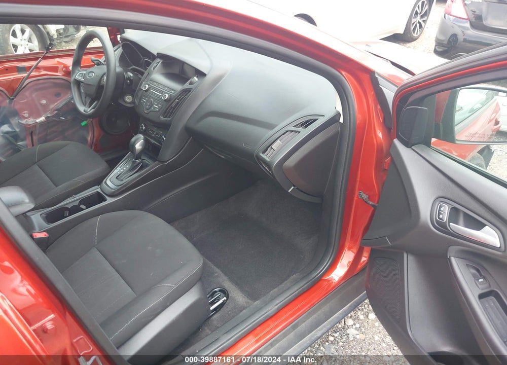 2018 FORD FOCUS SE VIN: 1FADP3K21JL265321