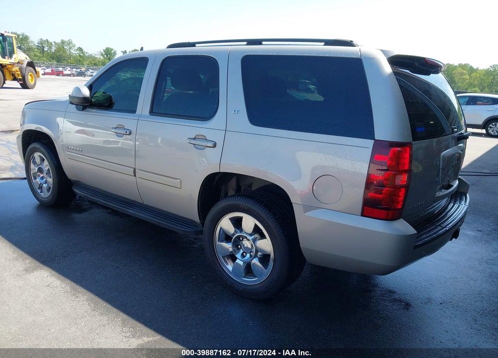 2007 CHEVROLET TAHOE LT VIN: 1GNFK130X7R268878
