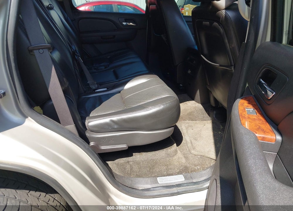 2007 CHEVROLET TAHOE LT VIN: 1GNFK130X7R268878