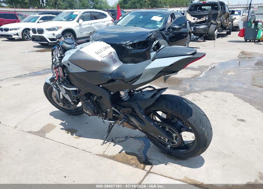 2019 YAMAHA YZFR6 VIN: JYARJ28E5KA005347