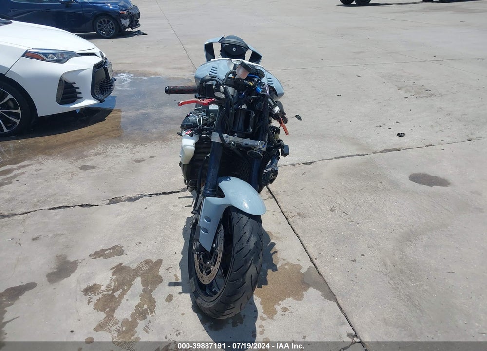 2019 YAMAHA YZFR6 VIN: JYARJ28E5KA005347