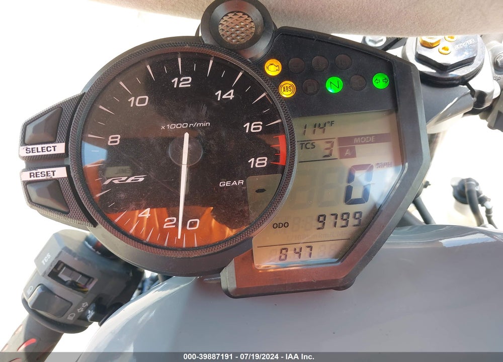 2019 YAMAHA YZFR6 VIN: JYARJ28E5KA005347