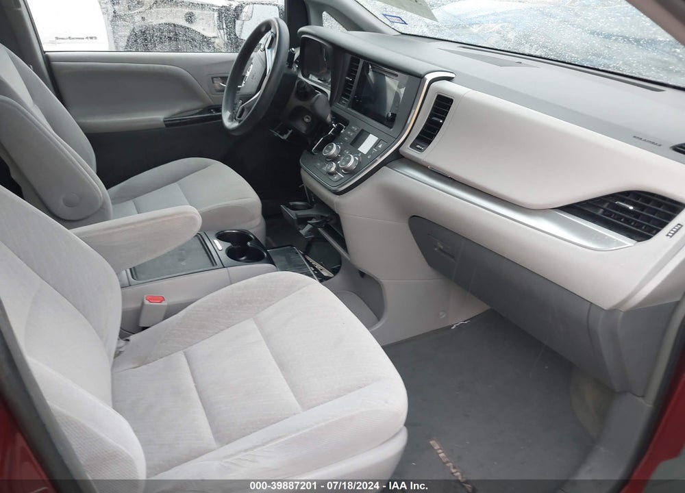 2016 TOYOTA SIENNA LE 8 PASSENGER VIN: 5TDKK3DC5GS752633