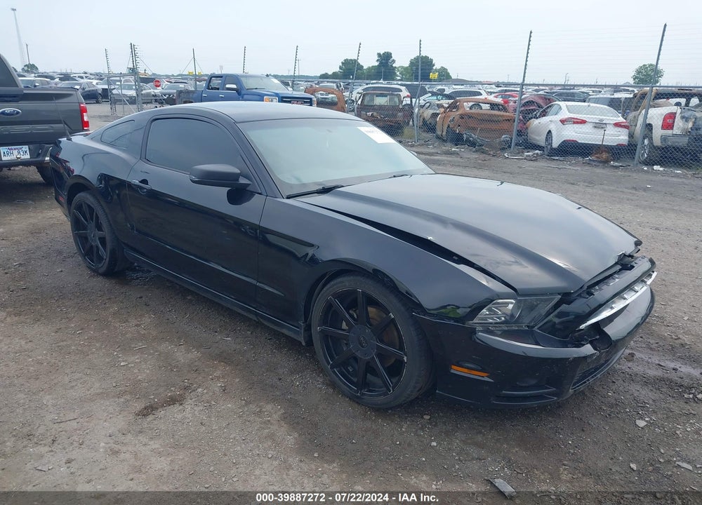 2014 FORD MUSTANG V6 VIN: 1ZVBP8AMXE5258277