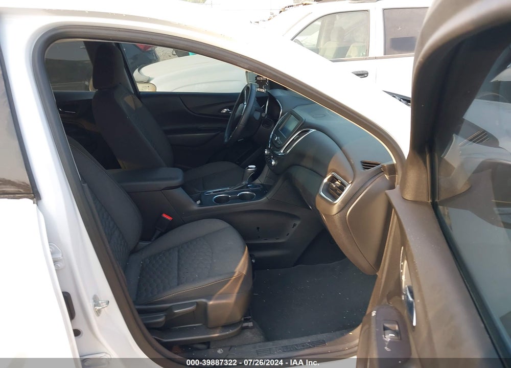 2018 CHEVROLET EQUINOX LT VIN: 2GNAXSEV6J6107375