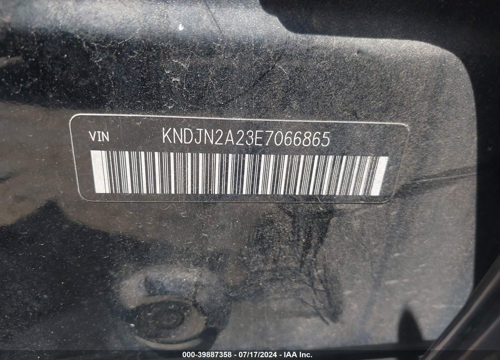 2014 KIA SOUL VIN: KNDJN2A23E7066865