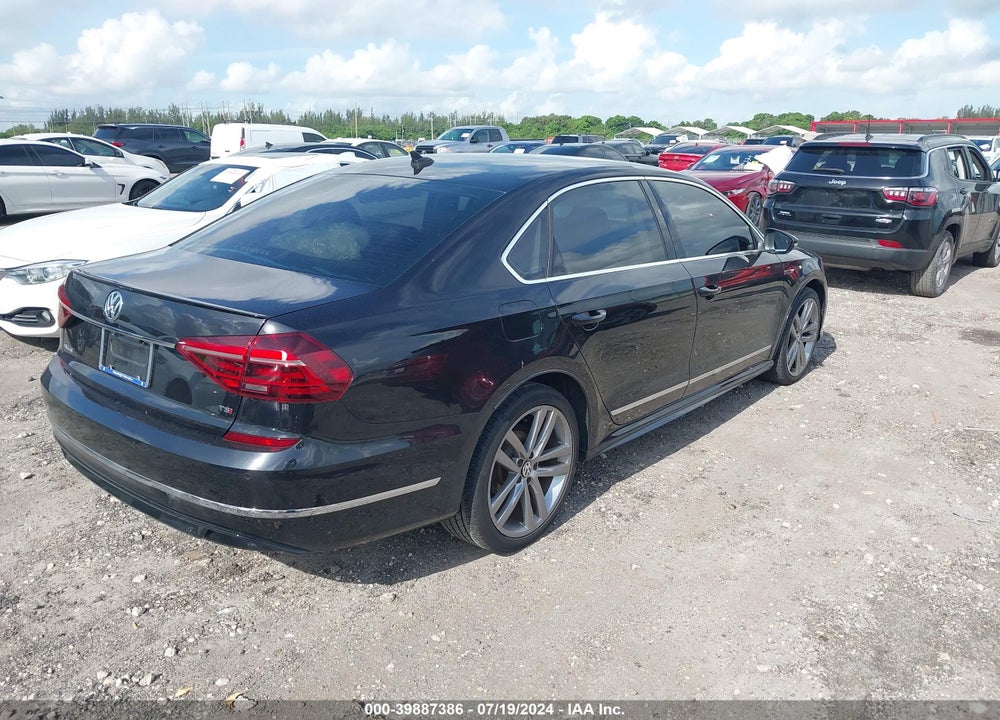 2019 VOLKSWAGEN PASSAT 2.0T SE R-LINE VIN: 1VWMA7A30KC002345