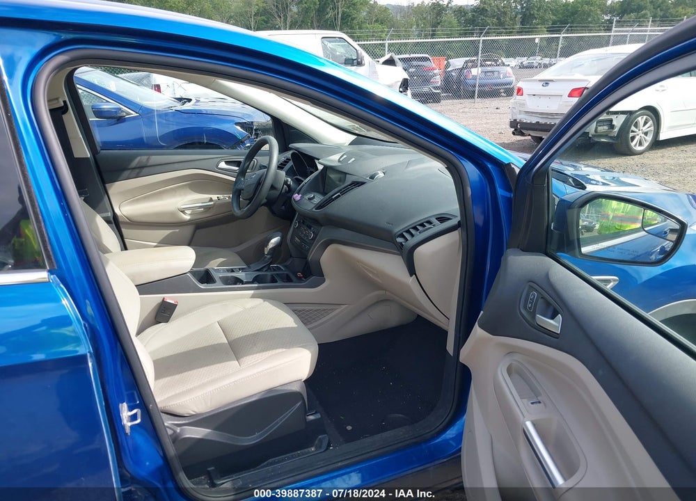 2019 FORD ESCAPE SE VIN: 1FMCU9GDXKUB42569
