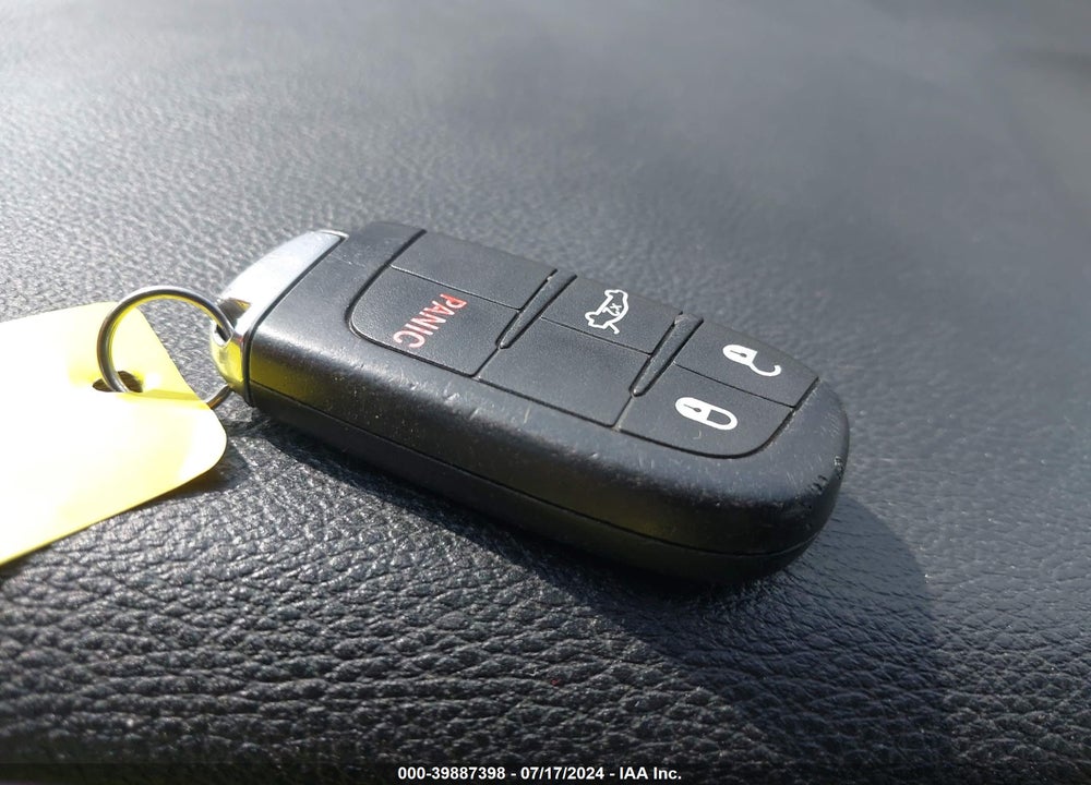 2017 DODGE CHALLENGER SXT VIN: 2C3CDZAG0HH640173