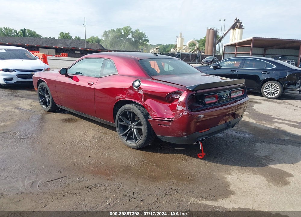 2017 DODGE CHALLENGER SXT VIN: 2C3CDZAG0HH640173