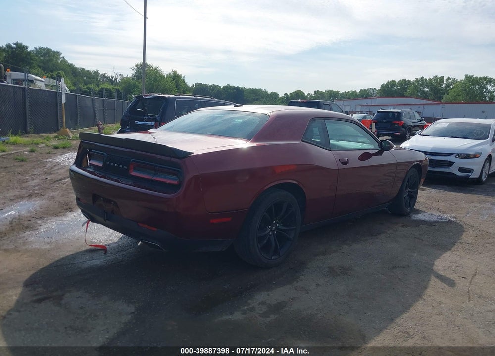 2017 DODGE CHALLENGER SXT VIN: 2C3CDZAG0HH640173