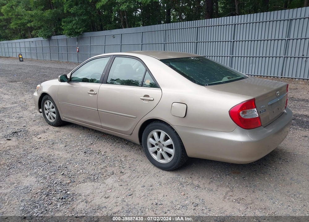 2002 TOYOTA CAMRY XLE V6 VIN: 4T1BF30K52U030158