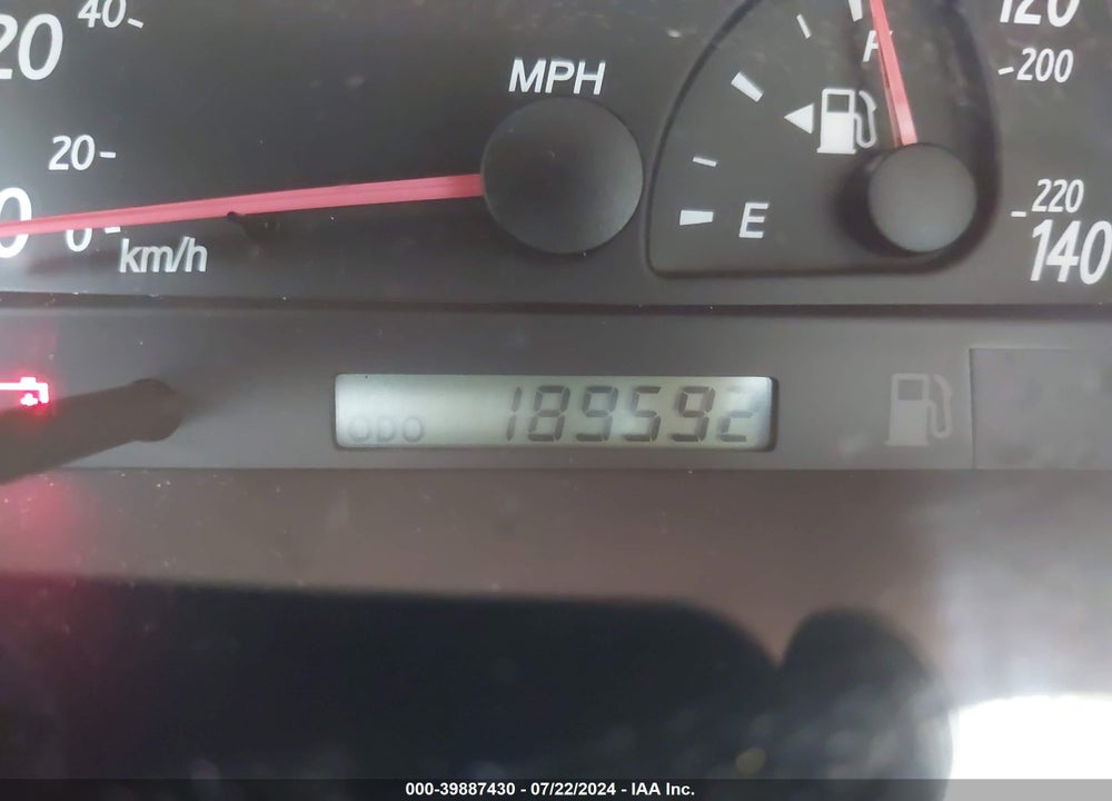 2002 TOYOTA CAMRY XLE V6 VIN: 4T1BF30K52U030158