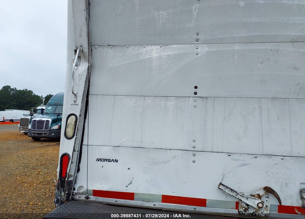 2006 FREIGHTLINER M2 106 MEDIUM DUTY VIN: 1FVACWDC36HW06166