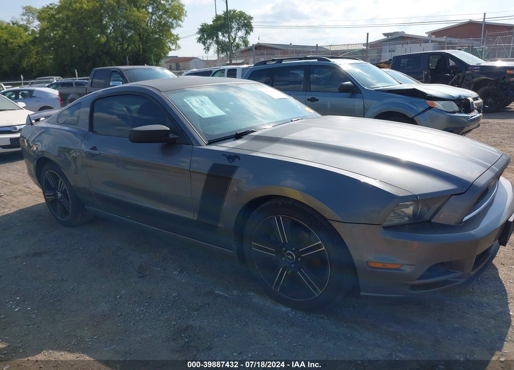 2013 FORD MUSTANG V6 VIN: 1ZVBP8AM8D5237586