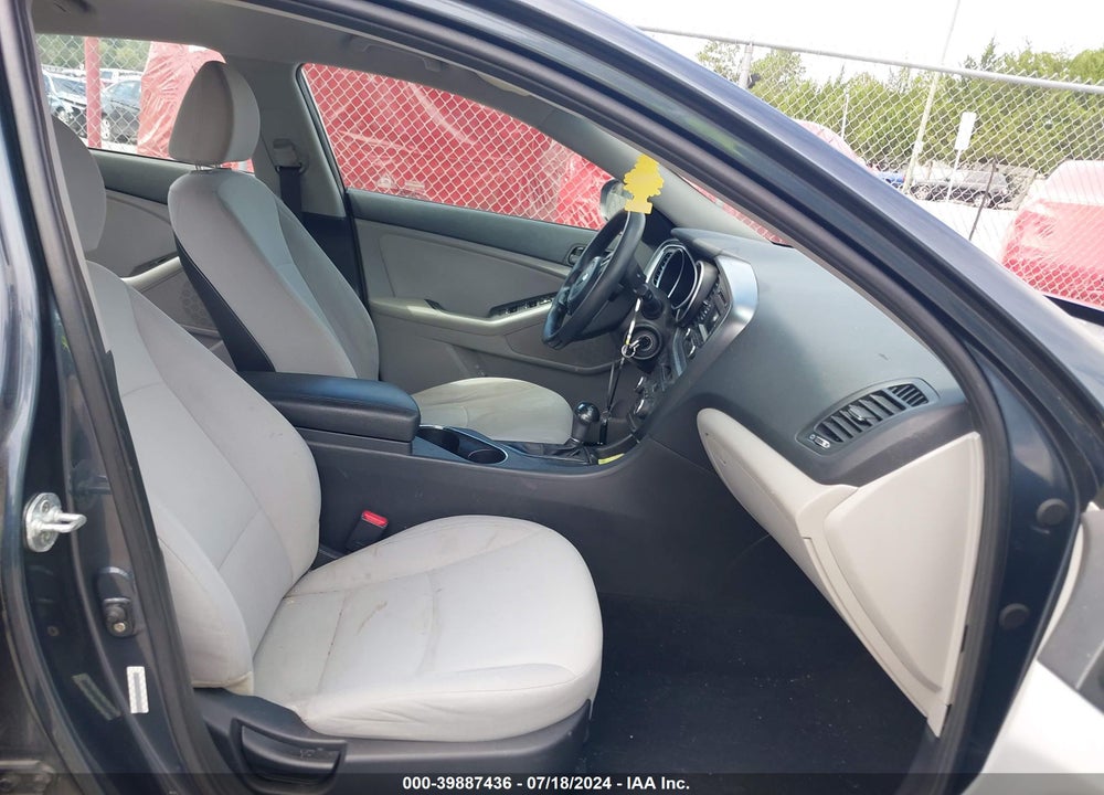 2015 KIA OPTIMA LX VIN: KNAGM4A72F5576610