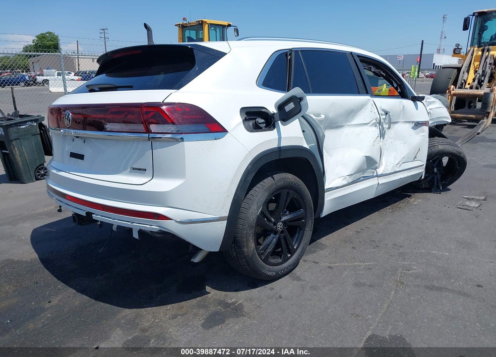 2024 VOLKSWAGEN ATLAS CROSS SPORT 2.0T SEL R-LINE VIN: 1V2AE2CA0RC204782