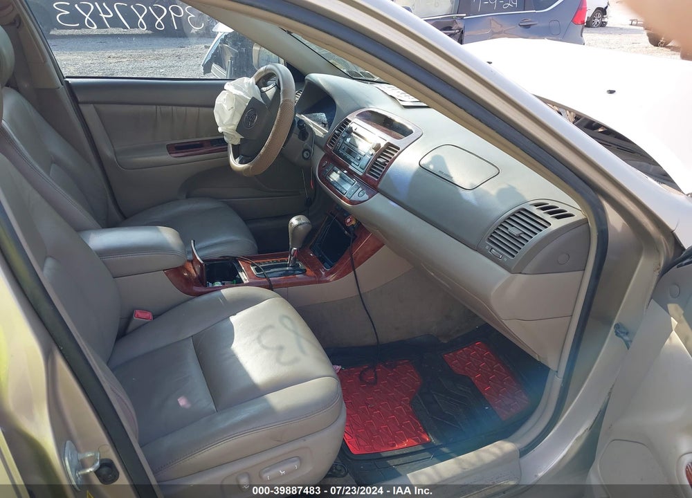2005 TOYOTA CAMRY XLE V6 VIN: 4T1BF30K25U617194