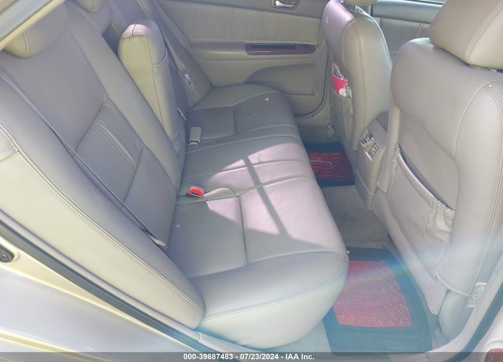 2005 TOYOTA CAMRY XLE V6 VIN: 4T1BF30K25U617194