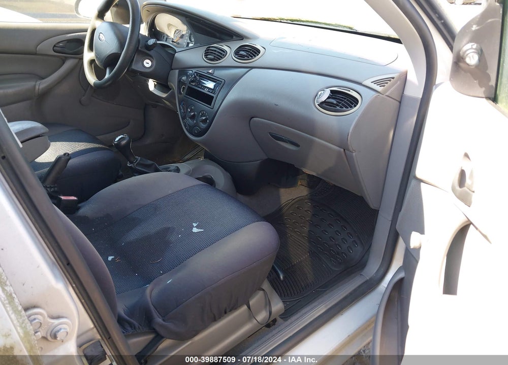 2002 FORD FOCUS LX VIN: 1FAFP33P82W263312
