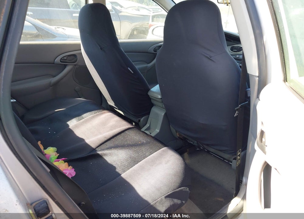 2002 FORD FOCUS LX VIN: 1FAFP33P82W263312