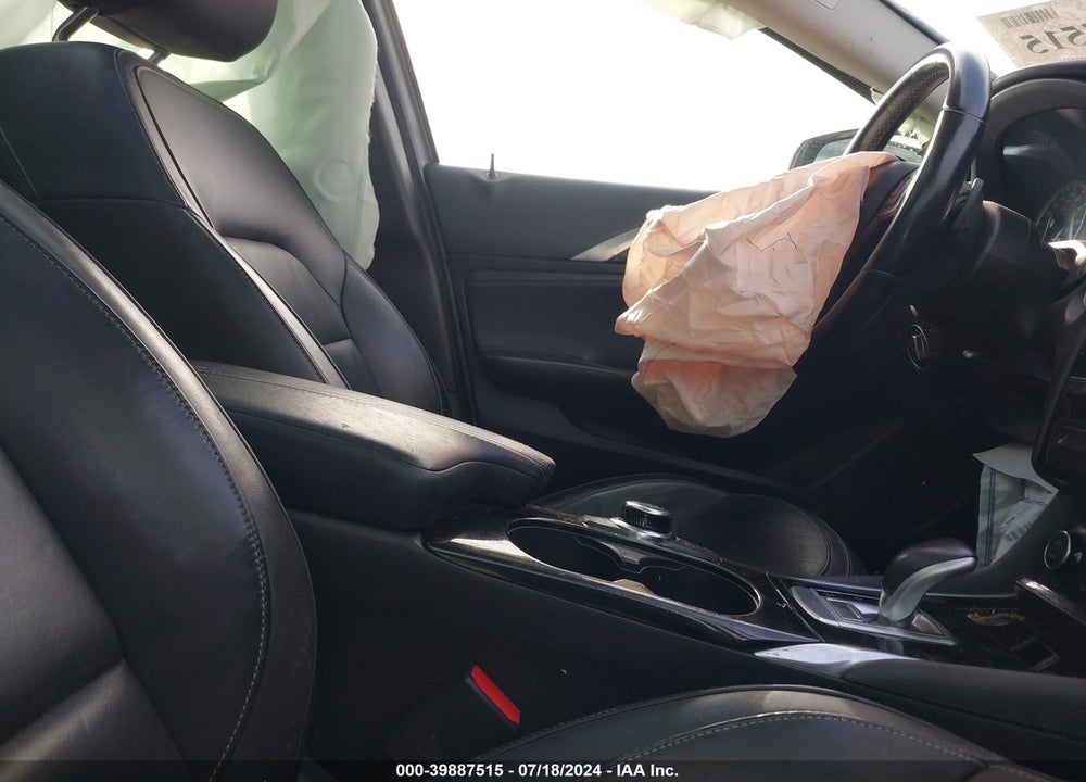 2017 INFINITI QX30 PREMIUM VIN: SJKCH5CP1HA025472