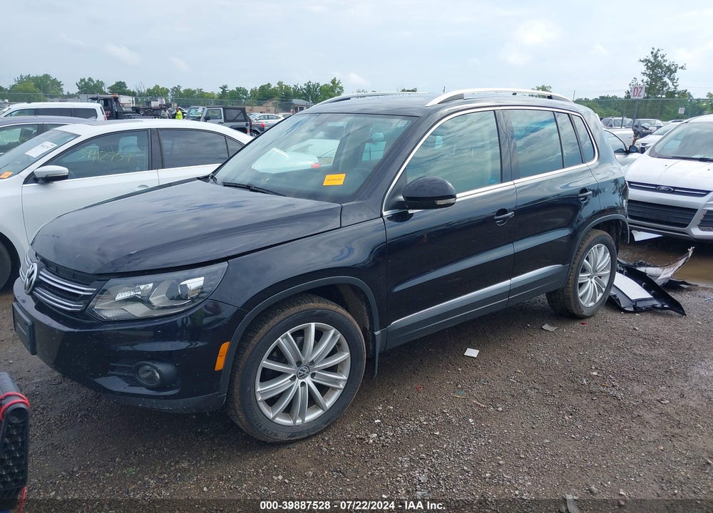 2016 VOLKSWAGEN TIGUAN SE VIN: WVGBV7AX0GW553443