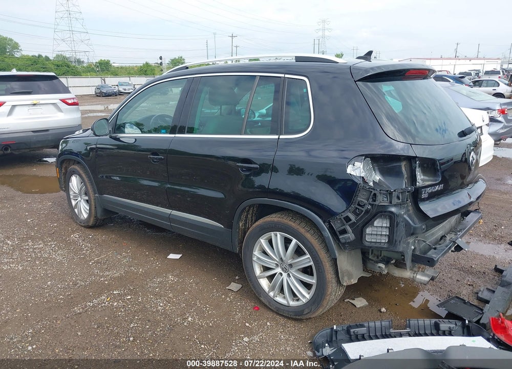 2016 VOLKSWAGEN TIGUAN SE VIN: WVGBV7AX0GW553443