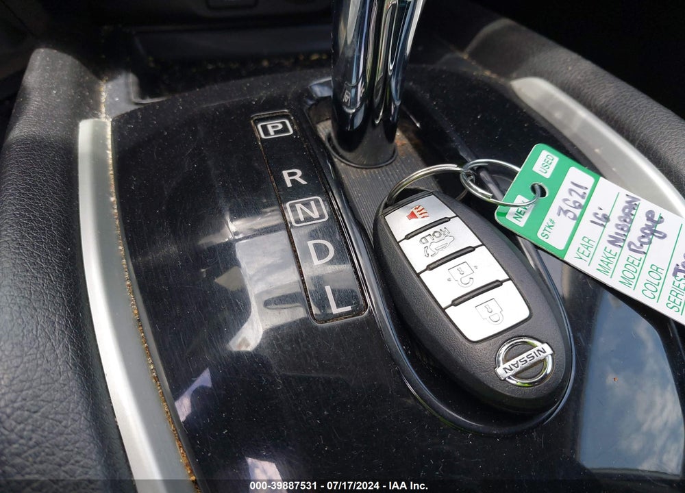 2016 NISSAN ROGUE SV VIN: 5N1AT2MT9GC868210