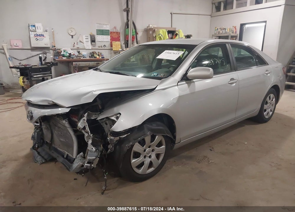 2011 TOYOTA CAMRY LE VIN: 4T1BF3EK2BU640737
