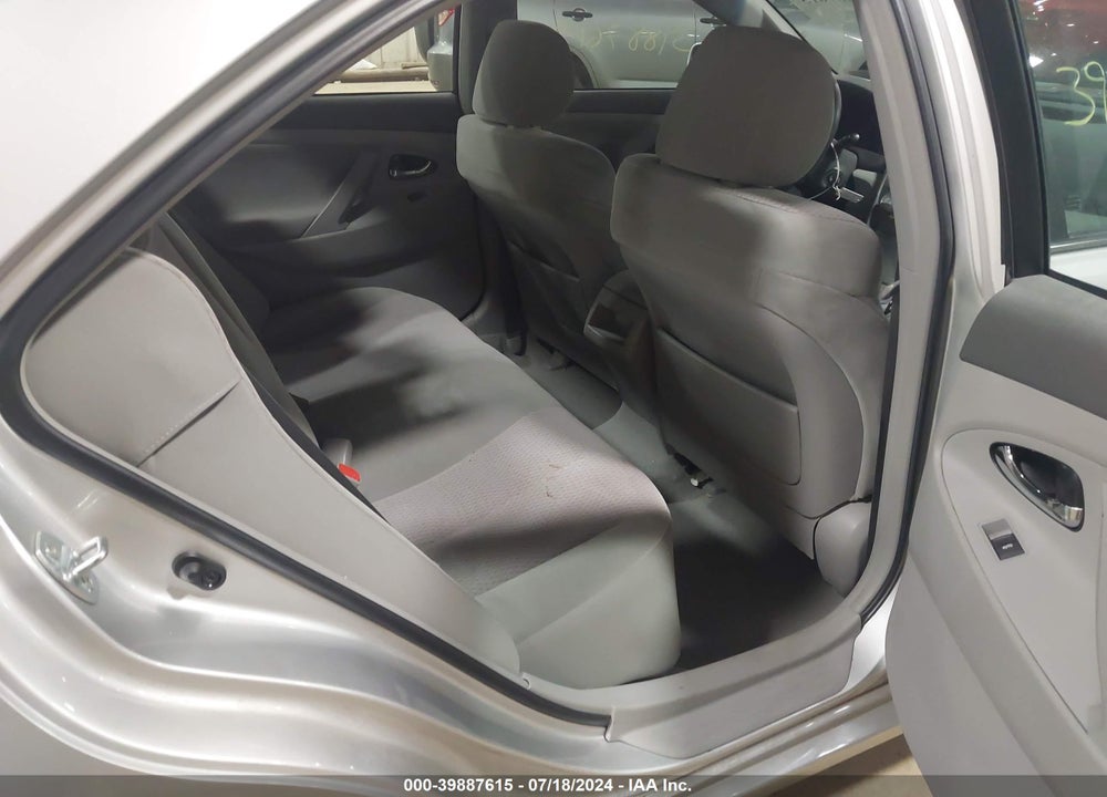 2011 TOYOTA CAMRY LE VIN: 4T1BF3EK2BU640737