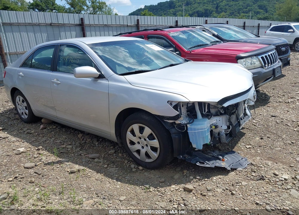 2011 TOYOTA CAMRY LE VIN: 4T1BF3EK2BU640737