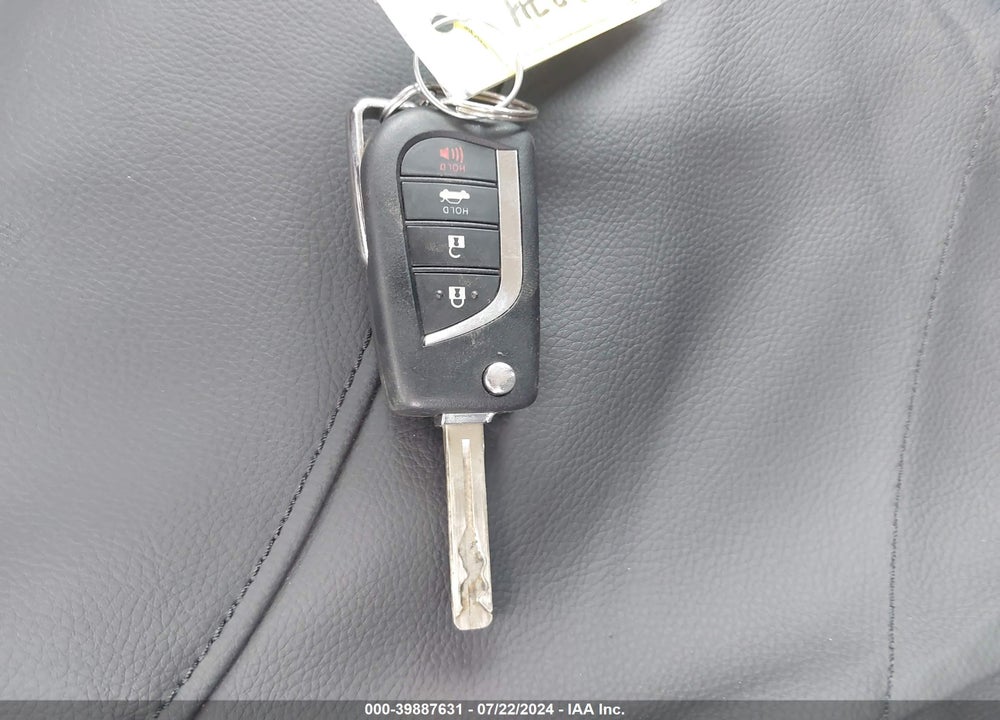 2022 TOYOTA COROLLA LE VIN: 5YFEPMAE1NP364394