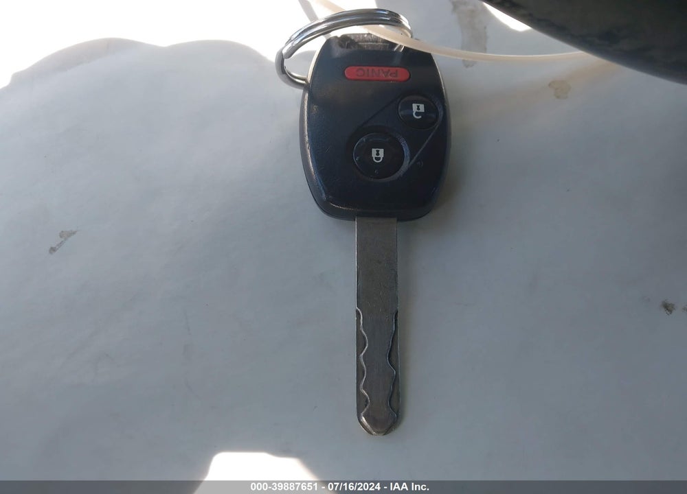 2012 HONDA FIT SPORT VIN: JHMGE8H50CC013086