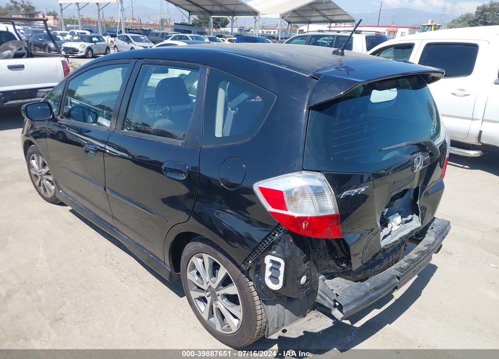 2012 HONDA FIT SPORT VIN: JHMGE8H50CC013086