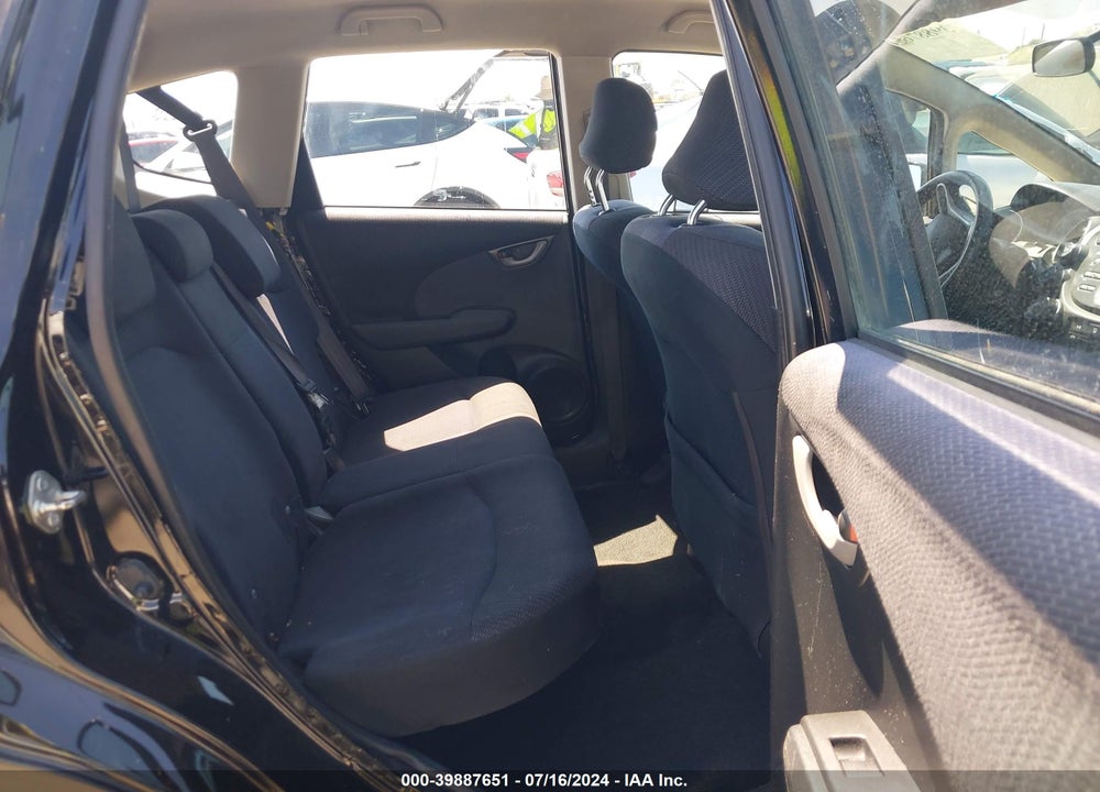 2012 HONDA FIT SPORT VIN: JHMGE8H50CC013086