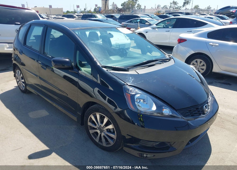 2012 HONDA FIT SPORT VIN: JHMGE8H50CC013086