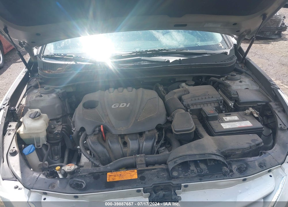 2013 HYUNDAI SONATA GLS VIN: 5NPEB4AC4DH679778
