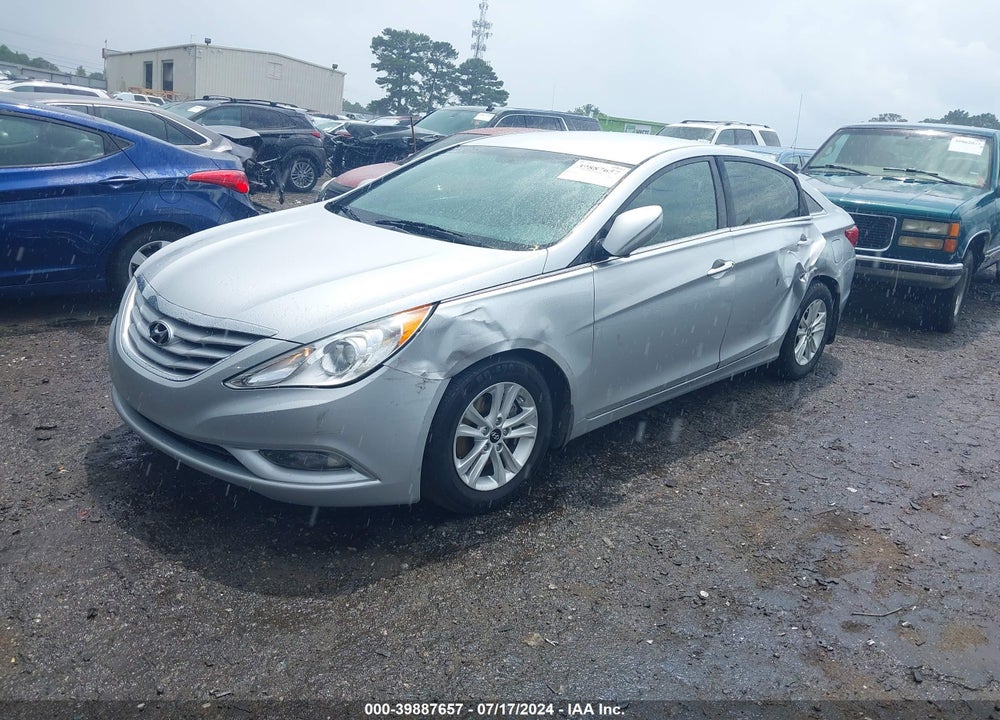 2013 HYUNDAI SONATA GLS VIN: 5NPEB4AC4DH679778