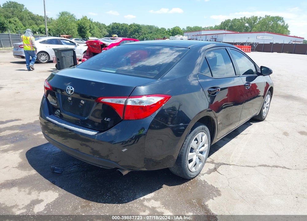 2015 TOYOTA COROLLA LE VIN: 5YFBURHE2FP337821