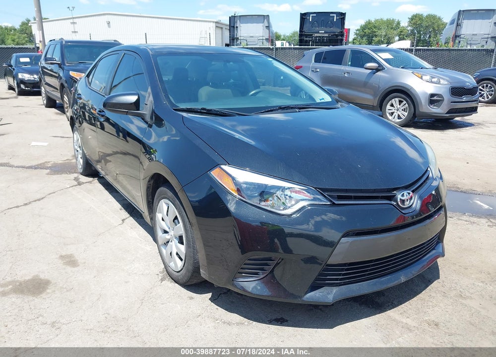 2015 TOYOTA COROLLA LE VIN: 5YFBURHE2FP337821