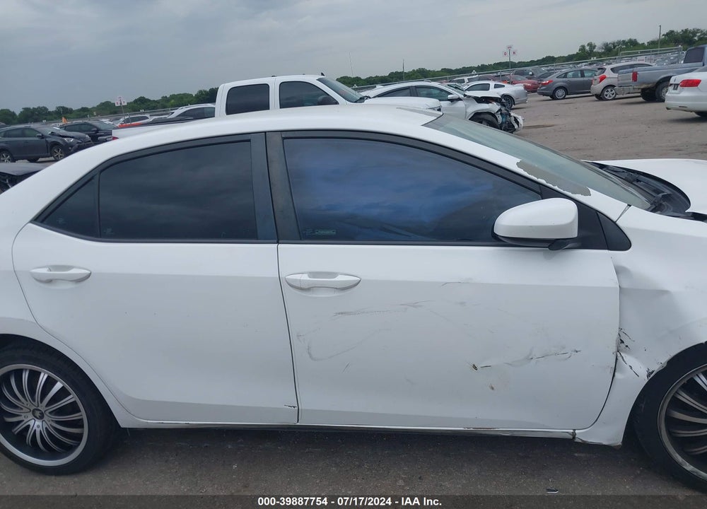 2015 TOYOTA COROLLA LE VIN: 5YFBURHE9FP293168