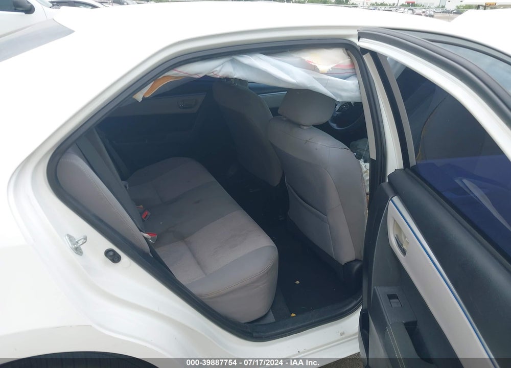 2015 TOYOTA COROLLA LE VIN: 5YFBURHE9FP293168