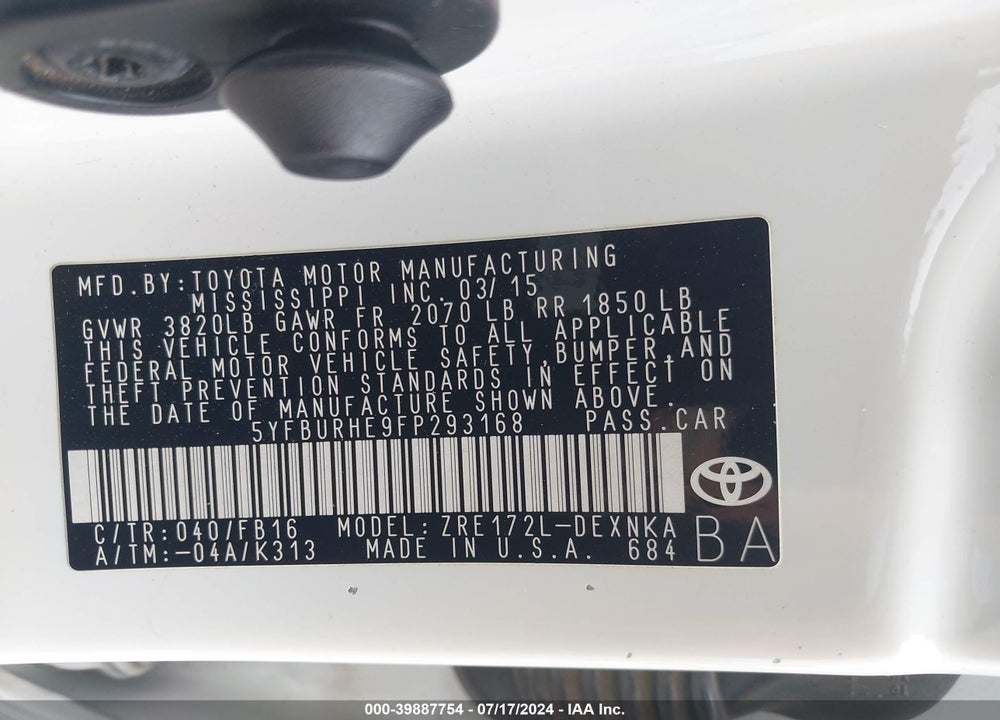 2015 TOYOTA COROLLA LE VIN: 5YFBURHE9FP293168