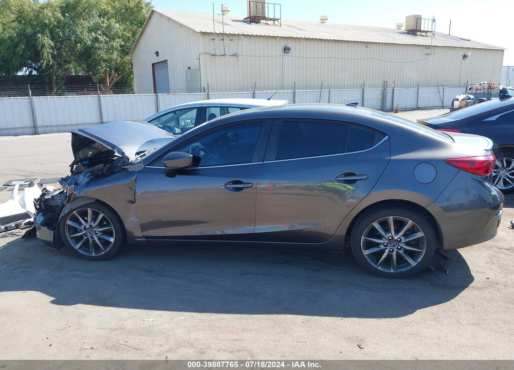 2018 MAZDA 3 TOURING VIN: 3MZBN1V32JM186185