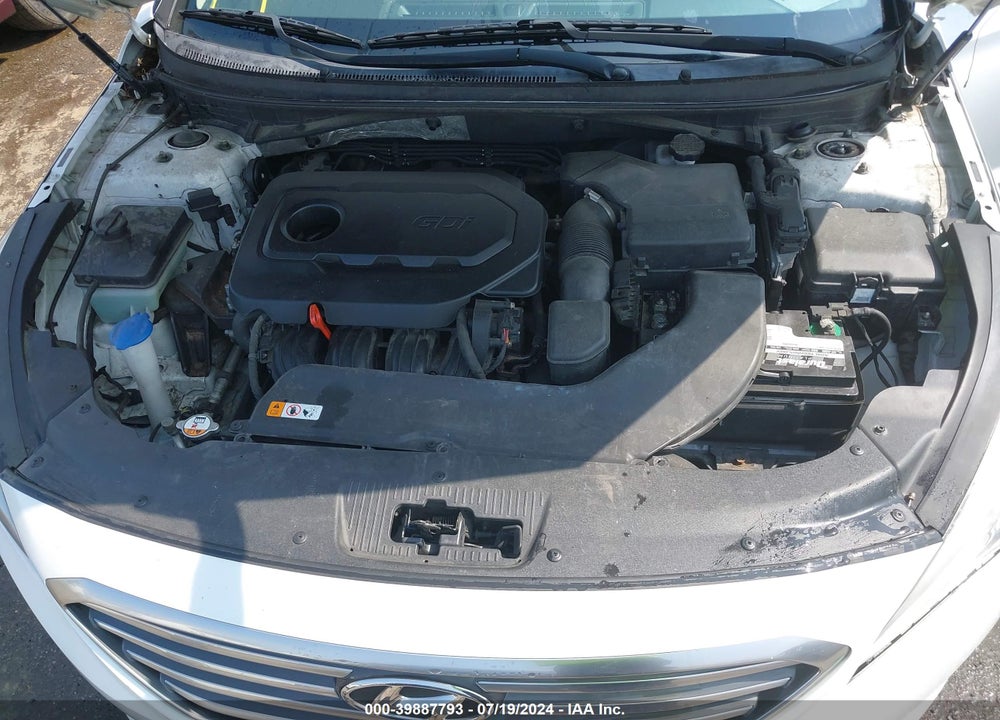 2015 HYUNDAI SONATA SE VIN: 5NPE24AF1FH209253