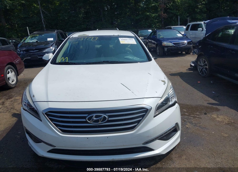 2015 HYUNDAI SONATA SE VIN: 5NPE24AF1FH209253