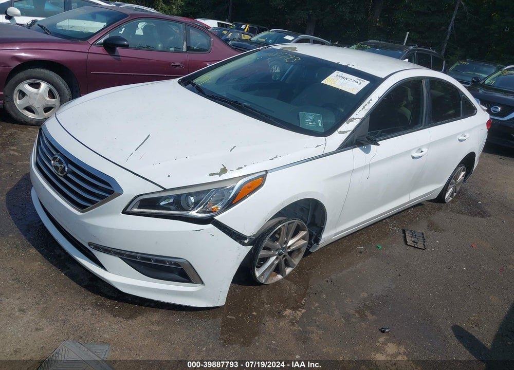 2015 HYUNDAI SONATA SE VIN: 5NPE24AF1FH209253